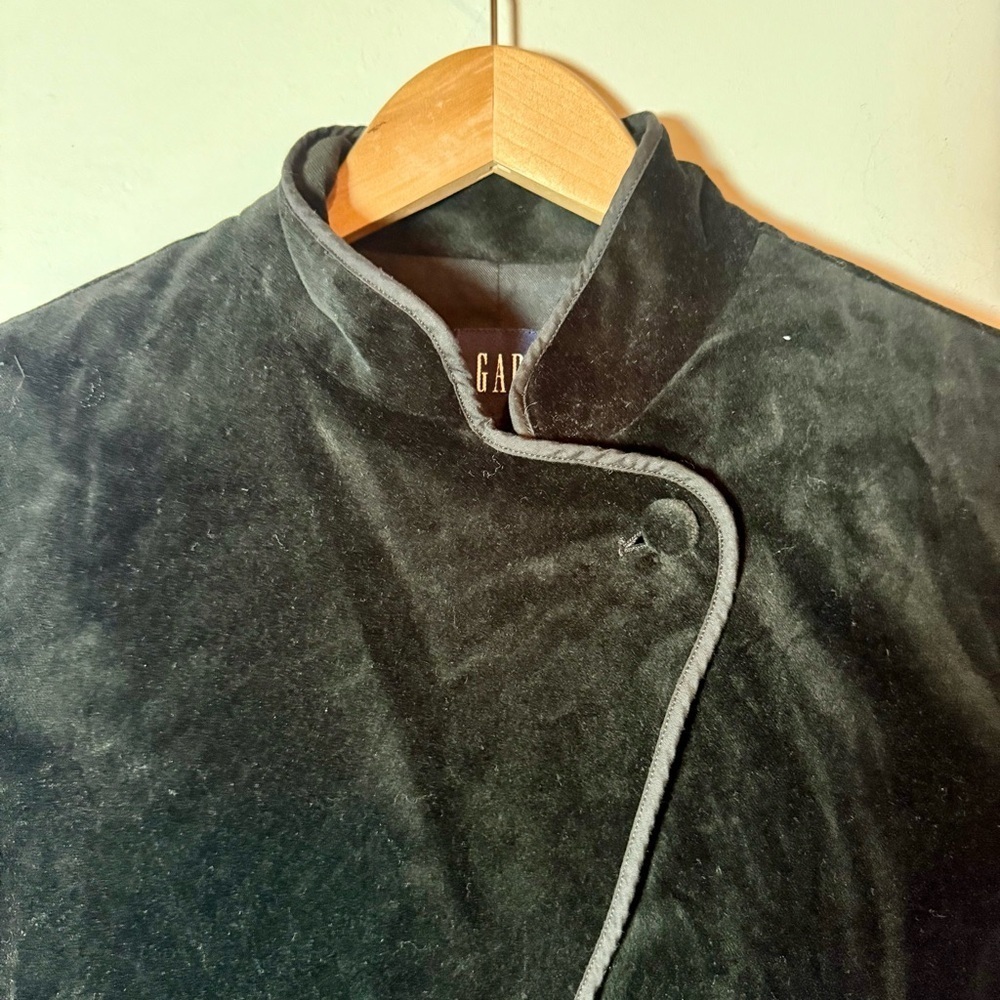 GAP Women's Velveteen Blazer, Size 10 - Picture 4 of 11